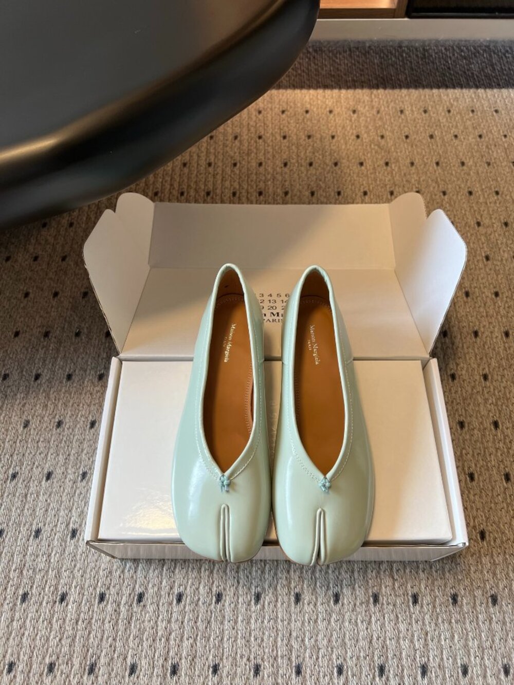 Maison Martin Margiela Tabi Ballet Flats in Mint Green Patent